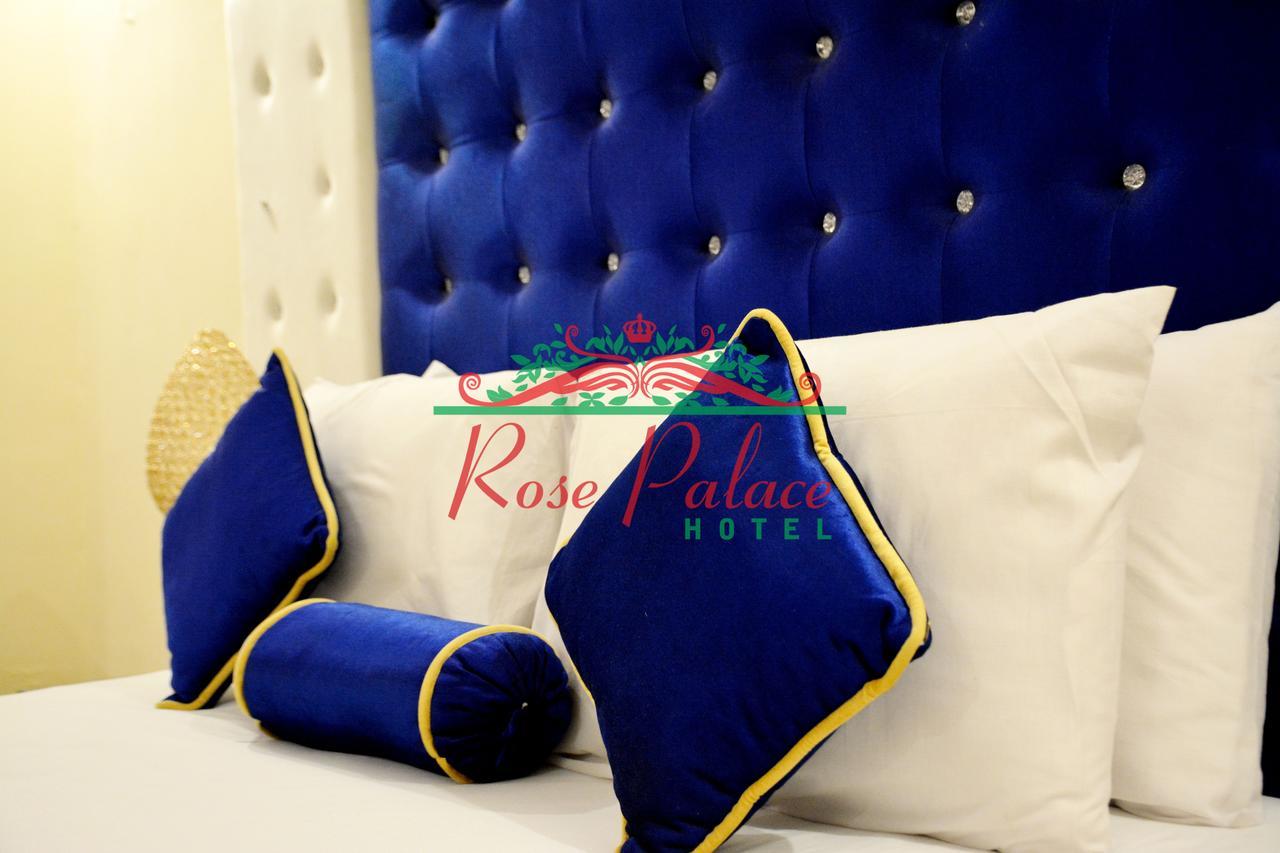 Rose Palace Hotel Lahore Bagian luar foto
