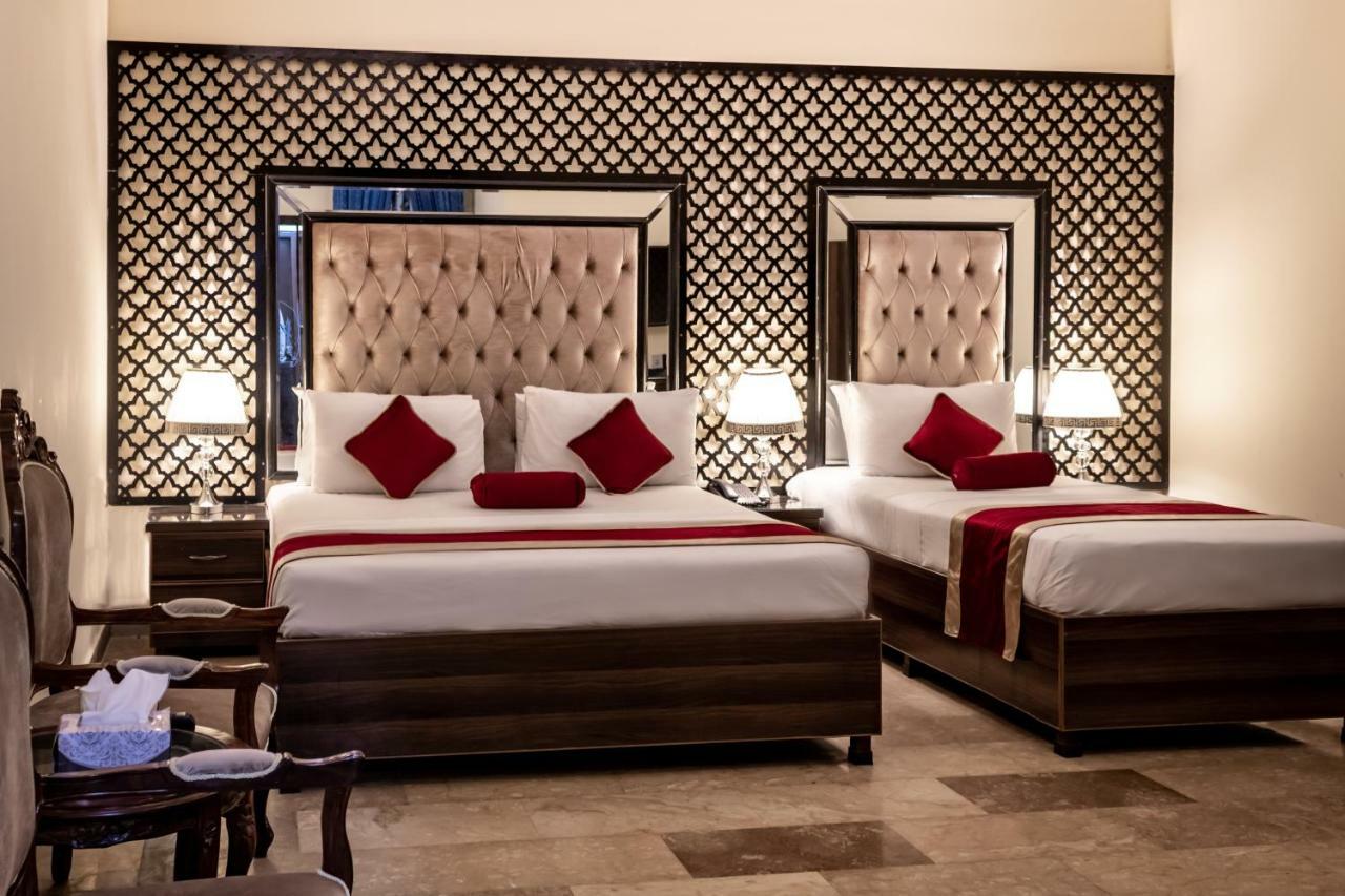 Rose Palace Hotel Lahore Bagian luar foto