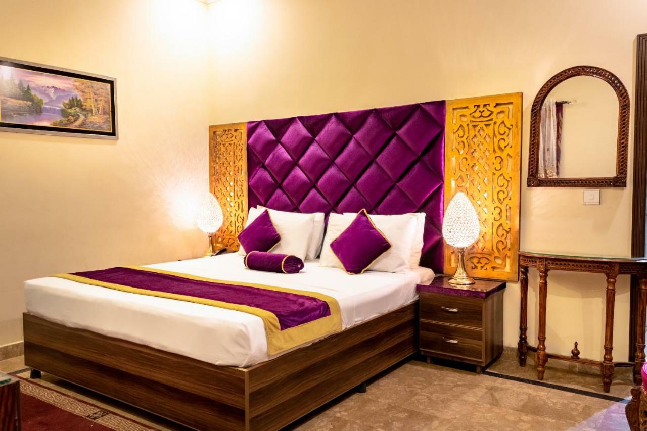 Rose Palace Hotel Lahore Bagian luar foto