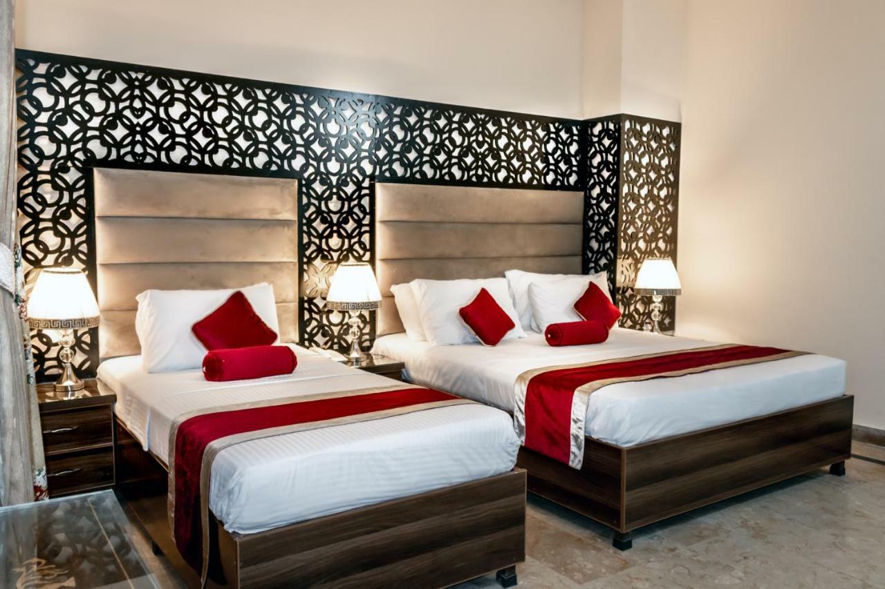 Rose Palace Hotel Lahore Bagian luar foto