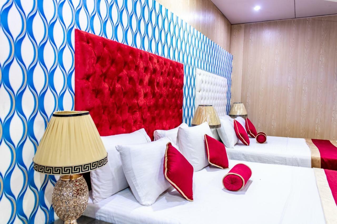 Rose Palace Hotel Lahore Bagian luar foto