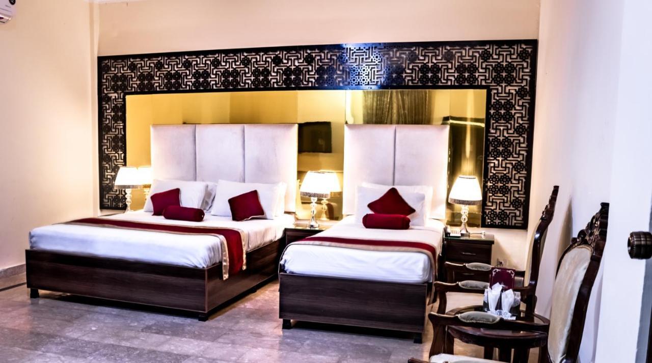 Rose Palace Hotel Lahore Bagian luar foto